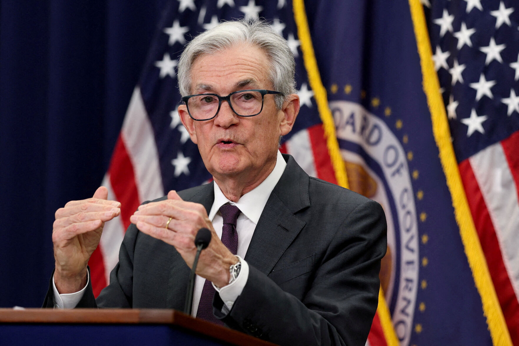 Fed minutes: Most officials worried about inflation moving higher